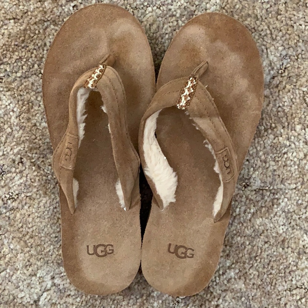 Plush flip-flops